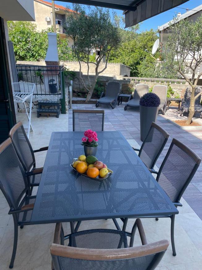 Apartment Relax Villa Salena Slatine Ngoại thất bức ảnh